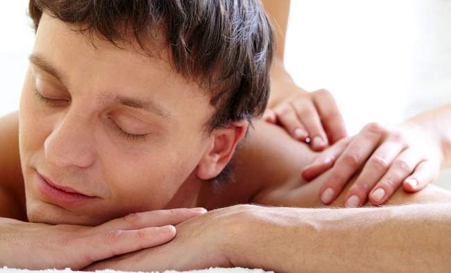 How to perform an erotic massage: A step-by-step guide to unprecedented pleasure